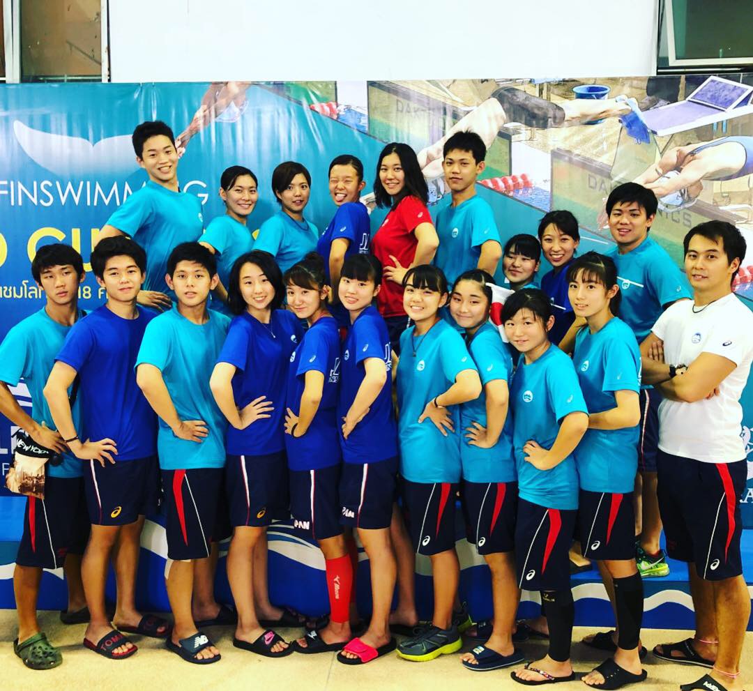 a27d24_369c25aeda9347d0987c636d03cf8050~mv2